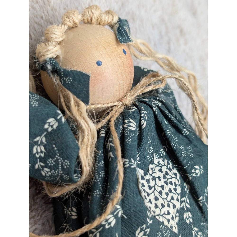 Handmade Primitive Bead Head Doll 80s Wood Block Body Shelf Sitter Green Dress - Picture 3 of 10